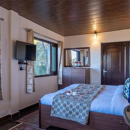 Stayvista At Cecil Cottages With Barbeque, Hill View Kasauli Dış mekan fotoğraf