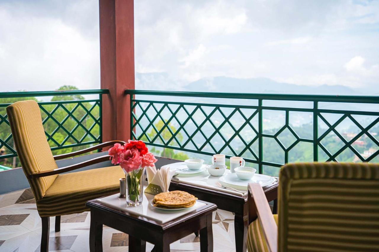 Stayvista At Cecil Cottages With Barbeque, Hill View Kasauli Dış mekan fotoğraf