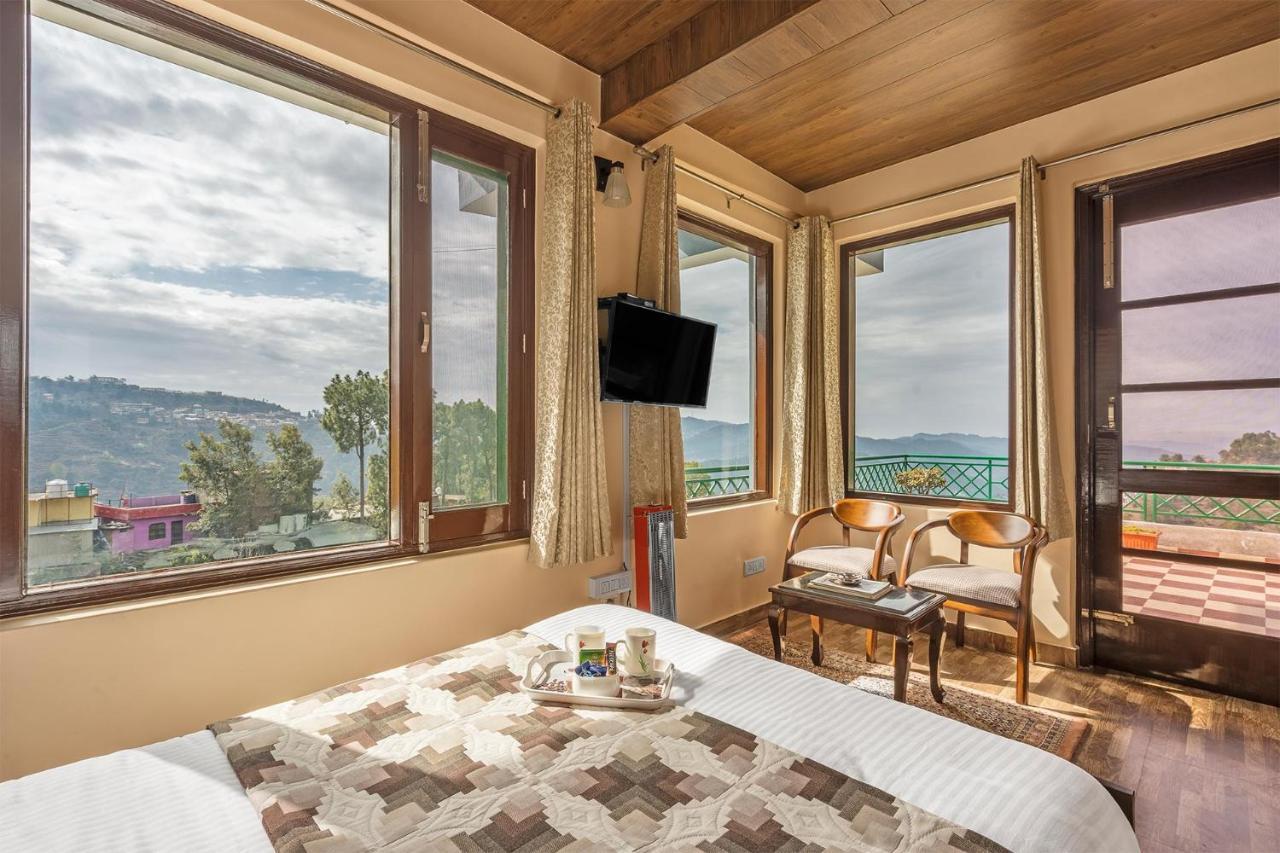 Stayvista At Cecil Cottages With Barbeque, Hill View Kasauli Dış mekan fotoğraf