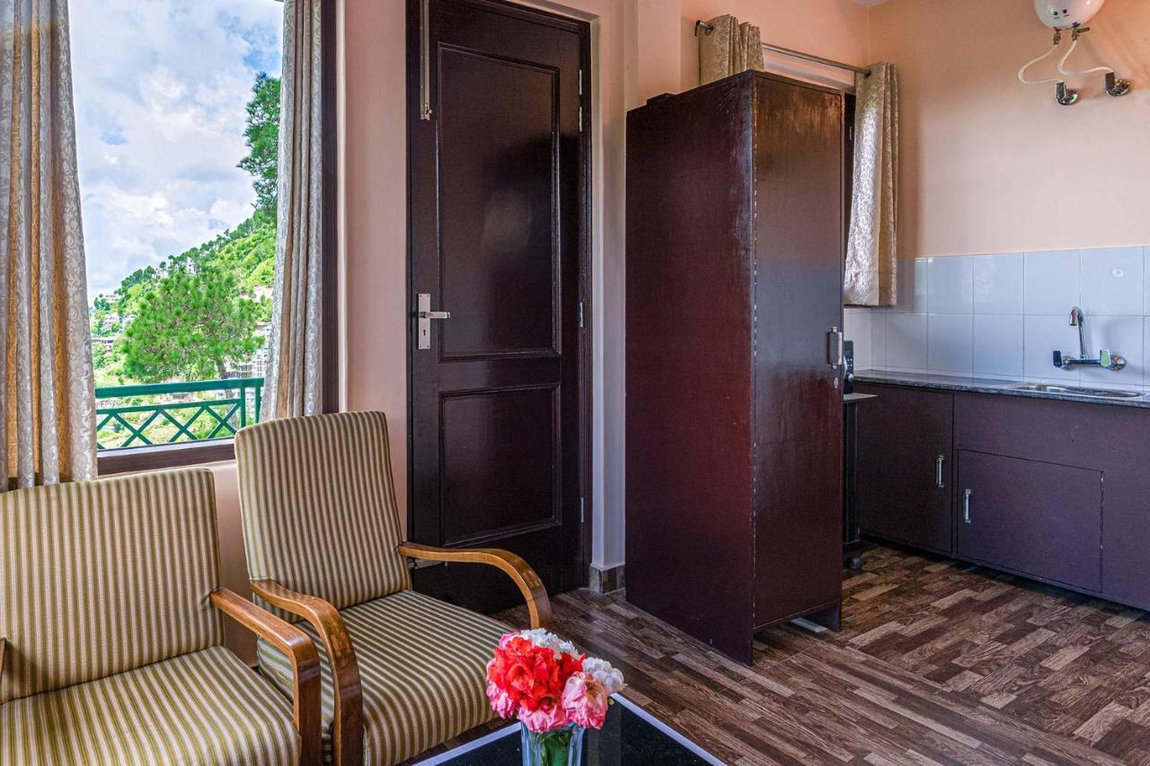 Stayvista At Cecil Cottages With Barbeque, Hill View Kasauli Dış mekan fotoğraf