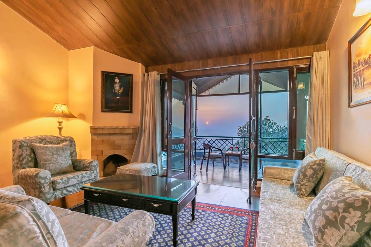 Stayvista At Cecil Cottages With Barbeque, Hill View Kasauli Dış mekan fotoğraf