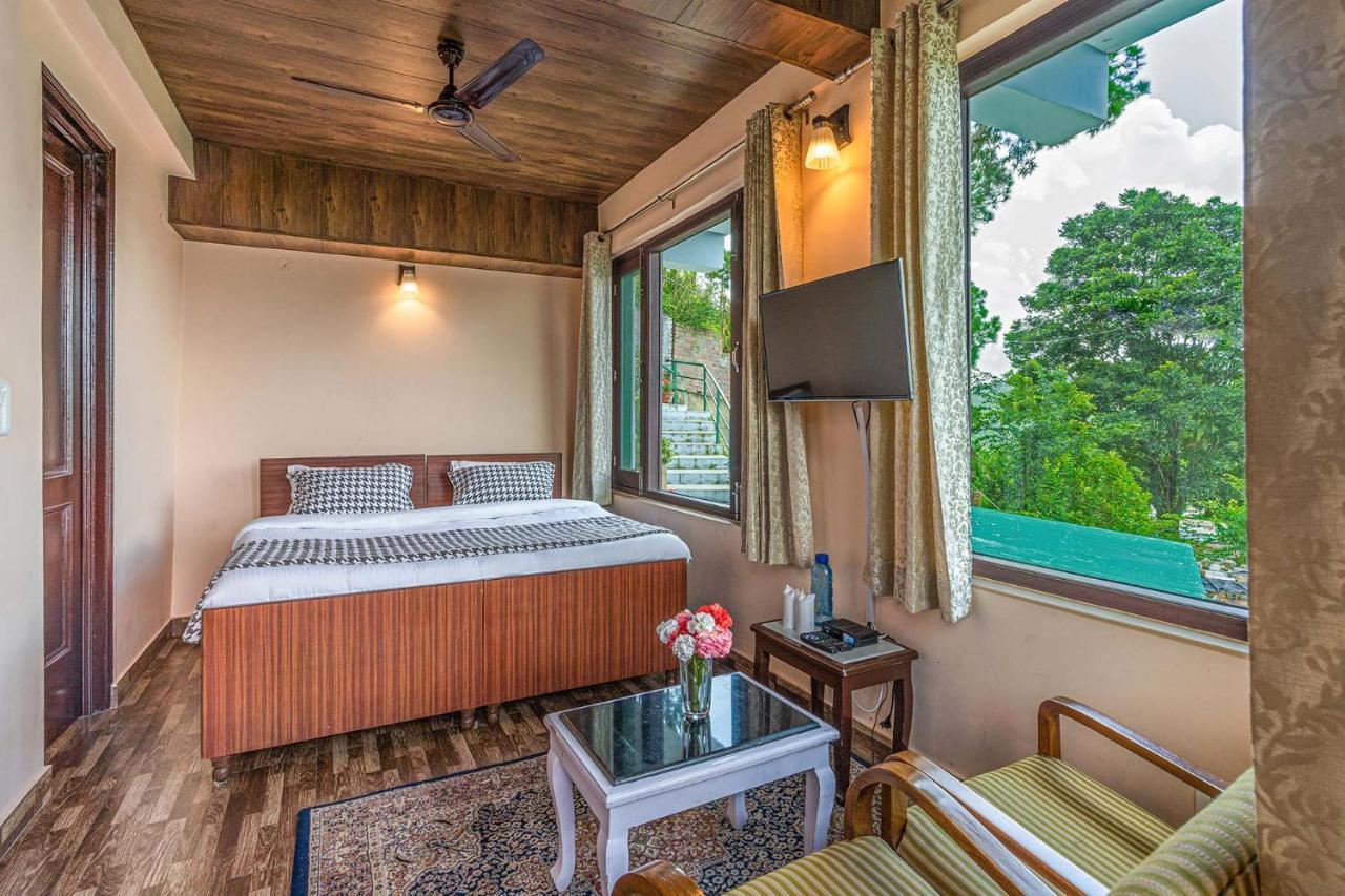 Stayvista At Cecil Cottages With Barbeque, Hill View Kasauli Dış mekan fotoğraf