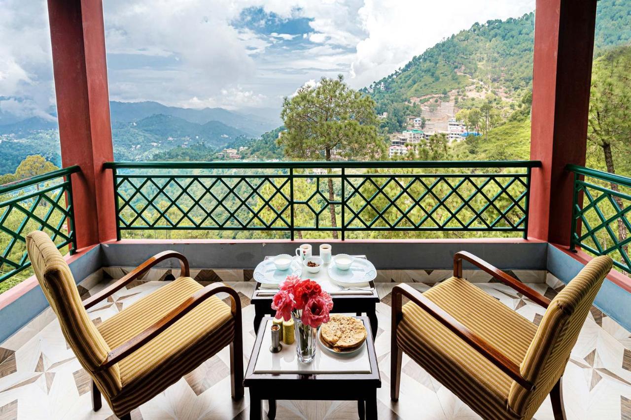 Stayvista At Cecil Cottages With Barbeque, Hill View Kasauli Dış mekan fotoğraf