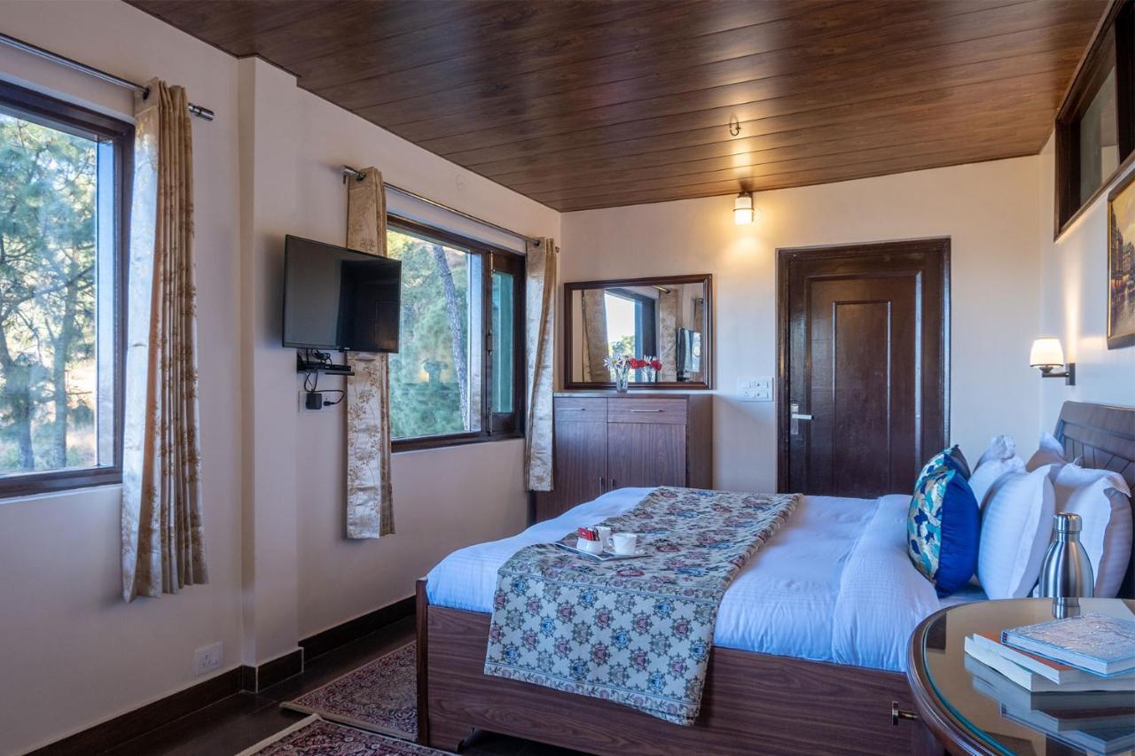 Stayvista At Cecil Cottages With Barbeque, Hill View Kasauli Dış mekan fotoğraf